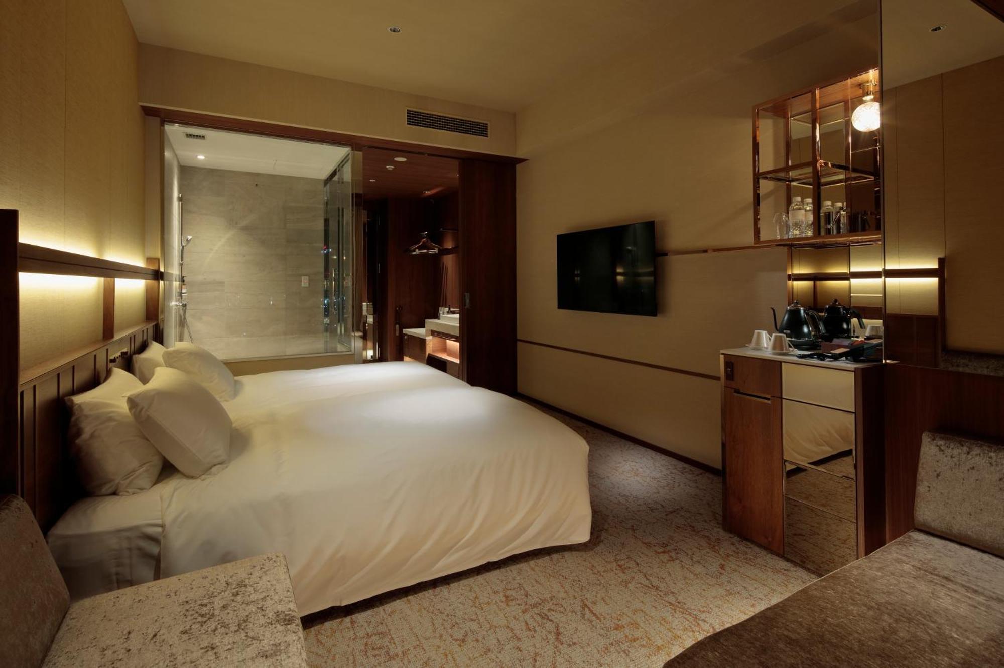 Candeo Hotels Osaka The Tower Δωμάτιο φωτογραφία A room at the hotel