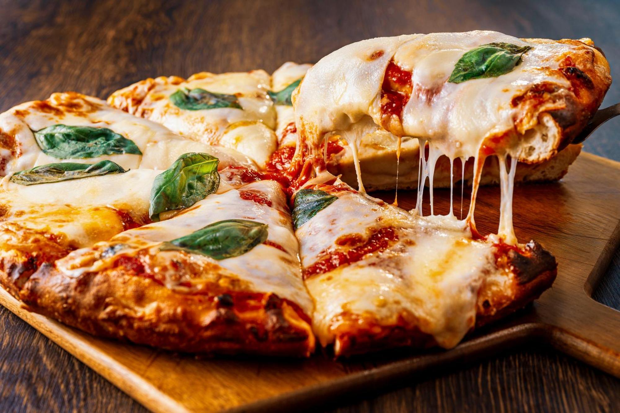 Candeo Hotels Osaka The Tower Εξωτερικό φωτογραφία A cheese pizza